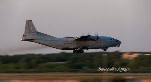 Вечерний вылет Ан-12БК RF-95430 / 28