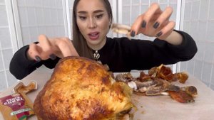 Мукбанг/ Курица-гриль🍗 6 лет вместе, но не зовет замуж🫠