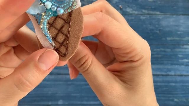 Броши мороженое и пирожное из кристаллов, бисера, стекляруса | брошь своими руками | Icecream Brooc