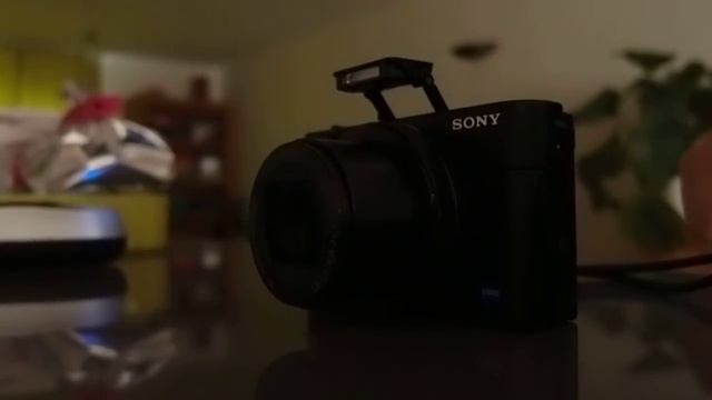 Sony DSC-RX100M3 / DSC-RX100iii flash sounds like fireworks смотреть онлайн