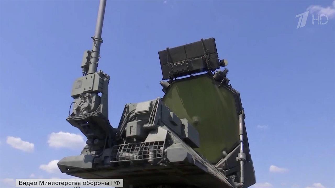 Российская армия продолжает наносить удары по военным объектам ВСУ