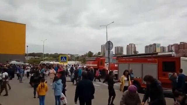 Дети получили ожоги при проведении опытов в игровой комнате в ТРК «Комсомолл» смотреть онлайн