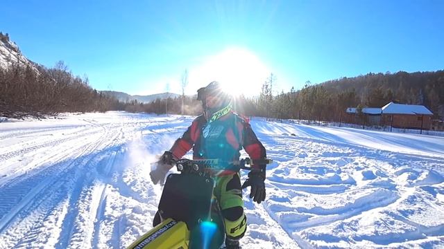 Motoluzers - Зима.EnduroWinter2019.1 KTM EXC300tpi Suzuki RM125 смотреть онлайн