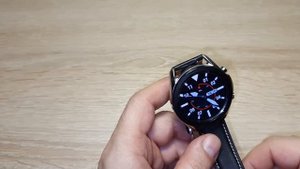 Samsung Galaxy Watch3 краткое сравнение с HUAWEI WATCH GT 2 PRO насколько галакси лучше!_.mp4