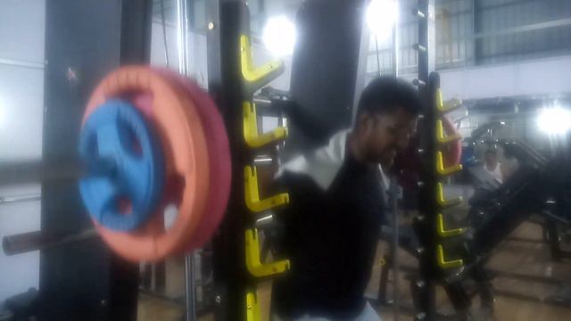 squat 90 kg /200 lbs💪 смотреть онлайн