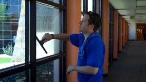 Мойка окон в офисах и помещениях