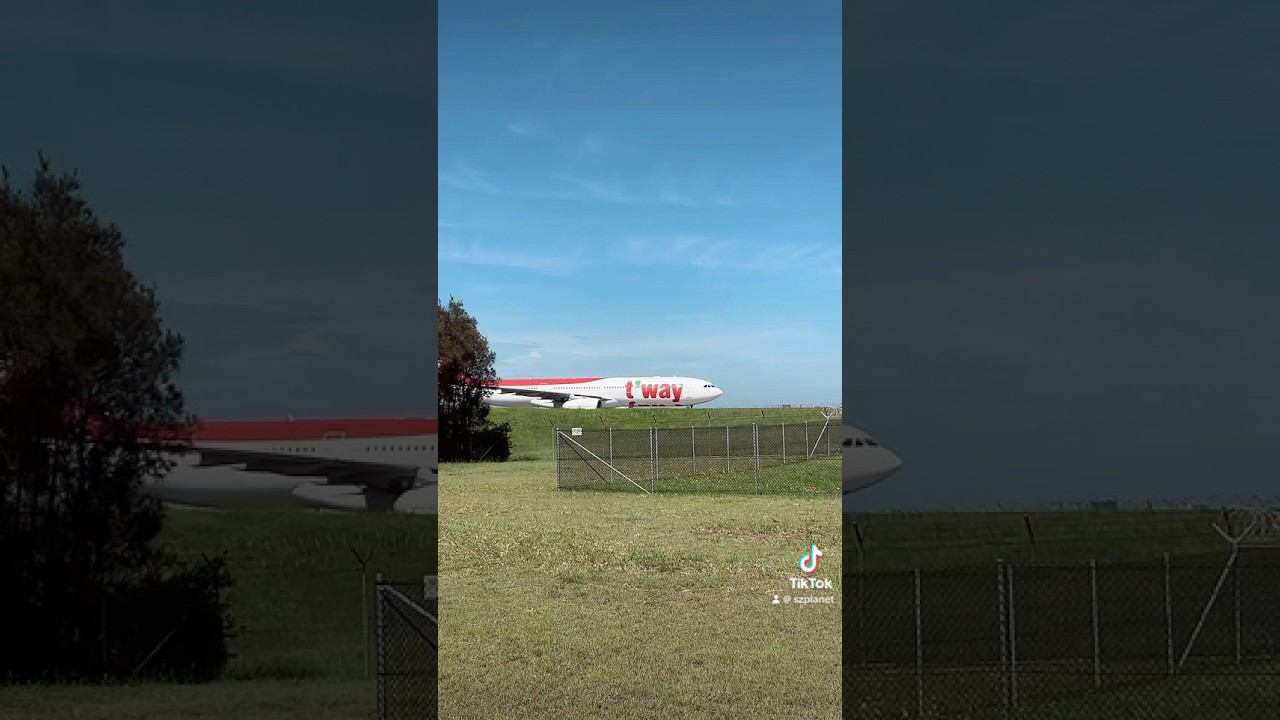 Airplane at Sydney Airport. Между Нами Города…  @volanicky #нарасстоянии #самолеты #аэропорт