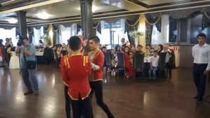 Армянский танец "Вынос шашлыка" 02.09.17