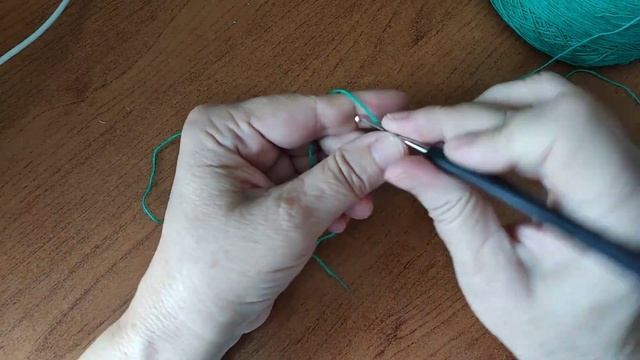 Вязание крючком для начинающих:Наборная цепочка из двойных воздушных петель для начала вязания смотреть онлайн