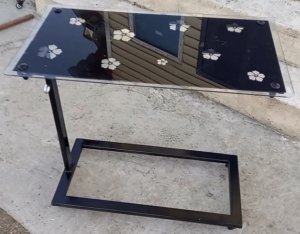 Прикроватный столик своими руками из профильной трубы.