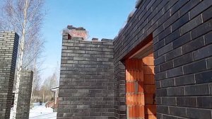 Одноэтажный дом из кирпича Браер. Выставочный дом в open village.