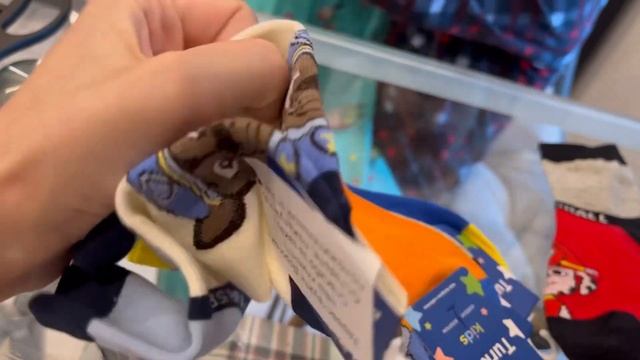 Распаковка вайлдберрис маска для сна, носки щенячий патруль, Монстро фейс из красное белое смотреть онлайн