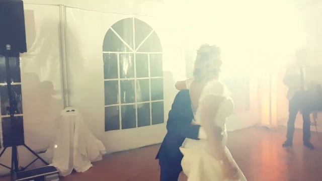 WEDDING DANCE - La danse des mariés - Fanny ♡ Patrick - BACHATA ROMANTIQUE смотреть онлайн