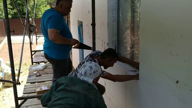 Нижний оконный откос, уклон под установку подоконного отлива, утепление пенопластом и минватой смотреть онлайн