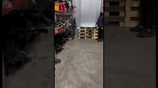 2 больших склада запчастей в наличии