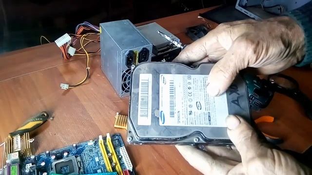 Сколько золота в системном блоке компьютера? Разбираю комп...