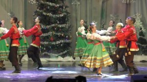 Ольга в лесе была сильну ягоду рвала. Танец.