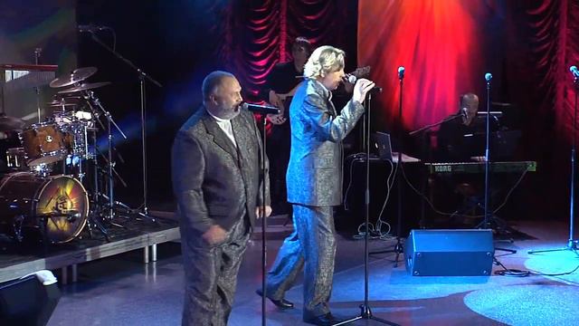 "Ints un Ģirts" Mūz.Zigmars Liepiņš, vārdi Andris Zeibots. Dzied Fredis un Ufo смотреть онлайн