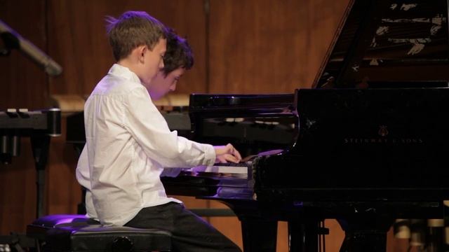 Shon Slobodkin (11) Roi Miroshnik (9) Итальянская полька Сергей Рахманинов смотреть онлайн