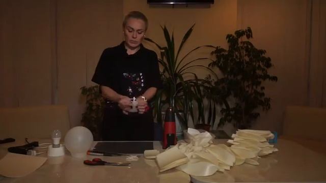 Мастер класс Выпуск №11 Георгин из изолона смотреть онлайн