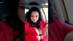 РИМА ПЕНДЖИЕВА в красном