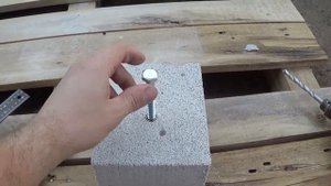 15.07.2016 Металлический дюбель в газобетоне