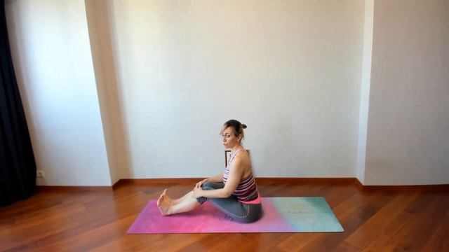 Снятие тонуса со спины. Скрутки. смотреть онлайн