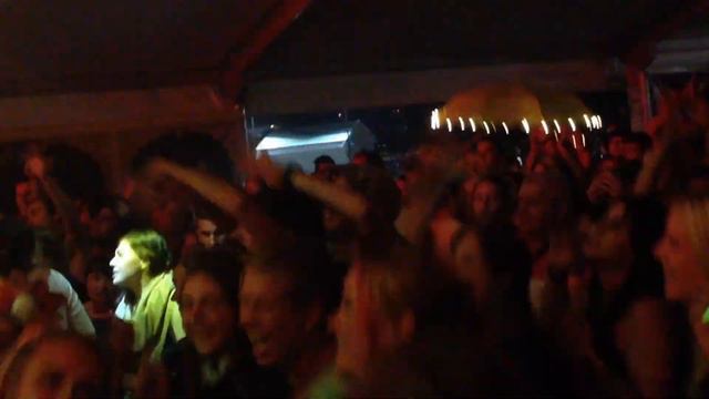 B. B. Govinda Swami Chants Hare Krishna in Mantra Yoga Tent at Pol'and'Rock on Day 3 смотреть онлайн