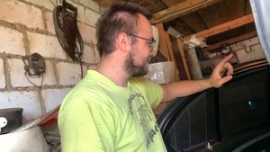 Снимаем дверные карты передних и задних дверей, по пути восстанавливаем подсветку и ручки| BMW E65
