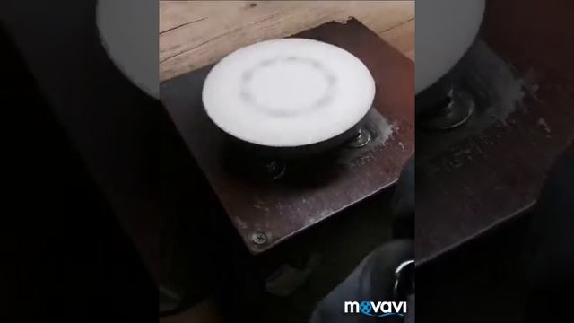 Процесс заточки профессиональных ножниц для удаления кутикулы смотреть онлайн