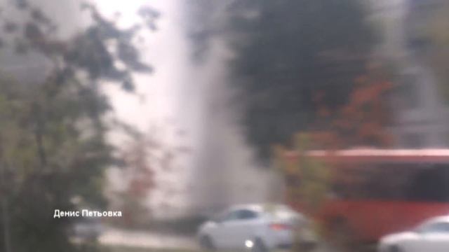 Незапланированно в Казани открыли новый пятиэтажный фонтан. смотреть онлайн