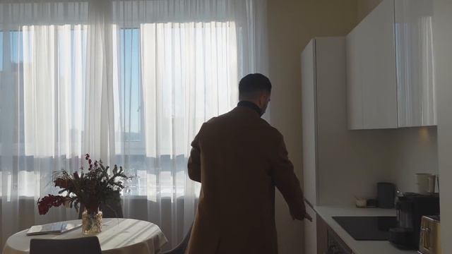 ГДЕ МЫ ЖИВЕМ? HOME TOUR / ТУР ПО ДОМУ✨ организация пространства в квартире блогеров смотреть онлайн