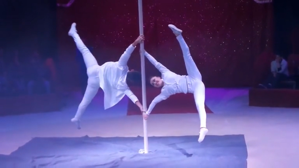 Adlet Kamila 2014 Chinese pole - YouTube