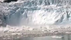 огромные волны !