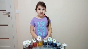 Эксперимент: Цветы в Кока-Коле и цветной воде.
