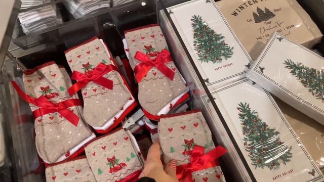 ?VLOGMAS | Выбираю подарки на Новый Год ? Гуляю по магазинам ? смотреть онлайн