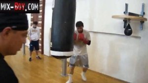 Хабиб Аллахвердиев бьет по груше