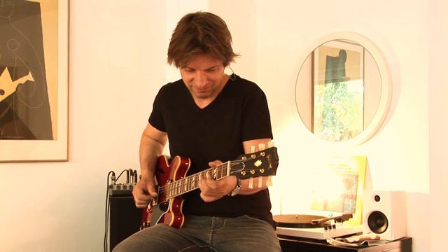 2015 Gibson ES-349 Sixties Cherry смотреть онлайн