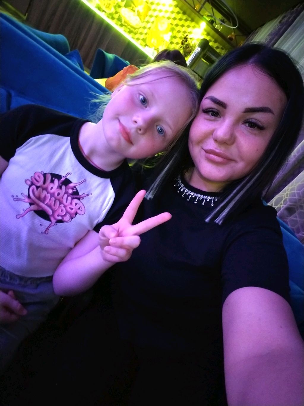 мама Поли мамин мамин она может всё сама маме маме мама Анна всегда права мама мама смотреть онлайн