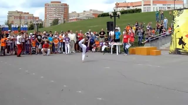 Выступаем на Королях улиц Владимира 2014 смотреть онлайн