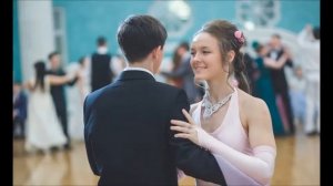 Песня "Десятый класс" ("Последний раз рисуешь мелом")
