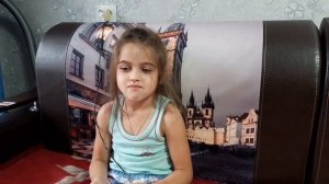 Куда идем мы с пятачком большой большой секрет! Наелась так, что ободок на бекрень съехал)))