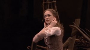 Marianela Nuñez performs Act I finale from Giselle (The Royal Ballet)