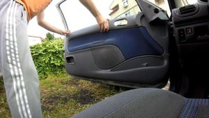 How to change front door speaker |Peugeot 206