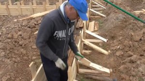 Как укрепить опалубку фундамента ПРАВИЛЬНО!!!