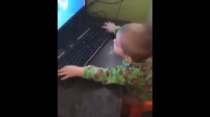 Миша пошли в садик!!!!!