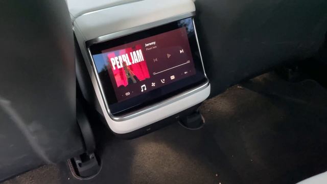 New Tesla Model S 2021 - Storage - Trunk, Frunk and Cubbies...Oh my! смотреть онлайн