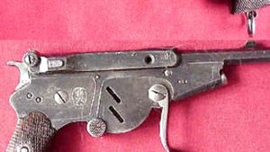 "Загадки истории: Приключения Бергманна и его удивительные пистолеты"