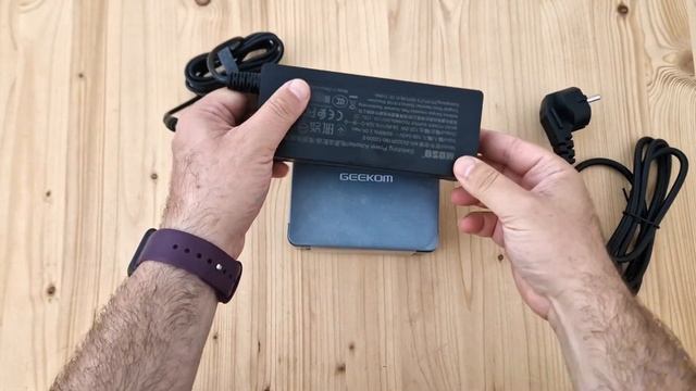 GEEKOM MINI IT13 - Intel Core i9-13900H