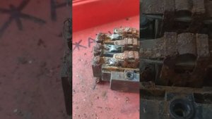 добыча контактов с техническим серебром из старого Пускателя
